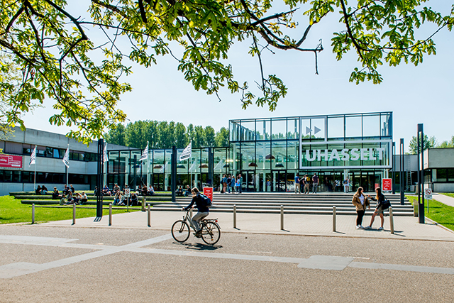 DCM Gebouw D Crmabonnementen Centrum
