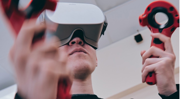 VR2